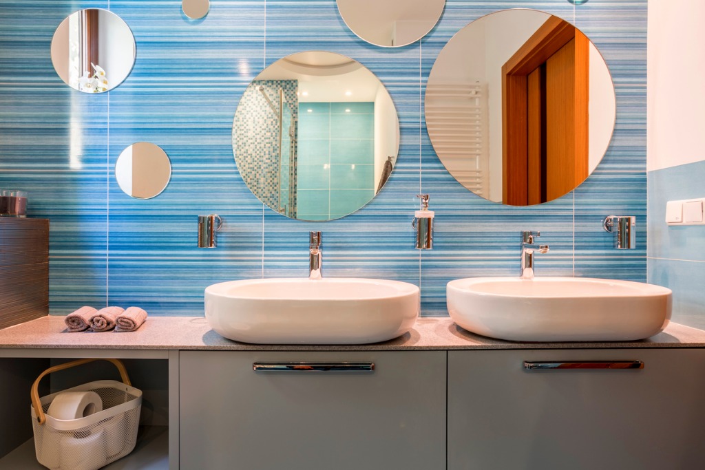 Top 6 Ways to Add Personality and Charm to Your Bathroom
