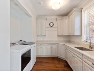 other rooms, storage, laundry room