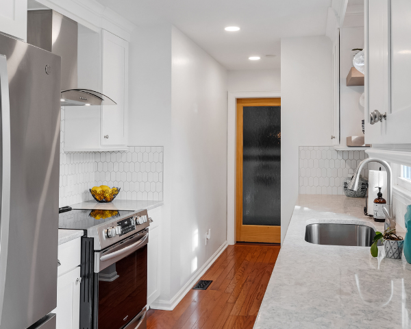 Small Kitchen Design and Remodeling by The Cabinet Market in Myrtle Beach, SC