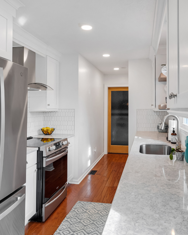 Small Kitchen Design and Remodeling by The Cabinet Market in Myrtle Beach, SC