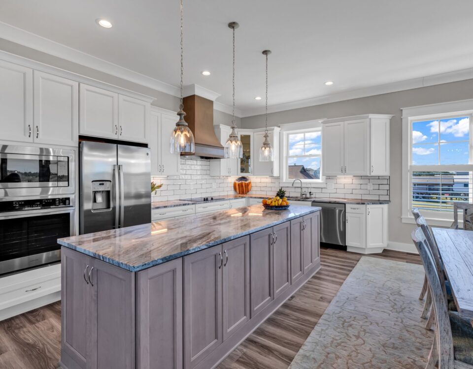 Coastal Kitchen Cabinet Colors and Trends in Myrtle Beach, SC